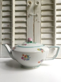 Vintage Green &amp; Pink Floral Teapot