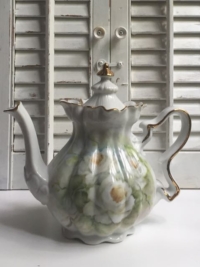 Vintage Green Floral Teapot