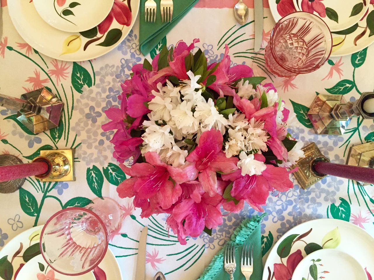 Southern Vintage Table Event Vibrant, Vivid, & Vintage Dinner Party