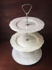 Vintage White Mixed Tiered Stand