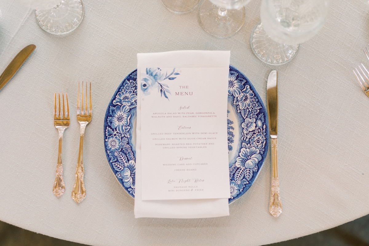 Southern Vintage Table Event - Meghan and Dru's Carolina Blue Wedding ...