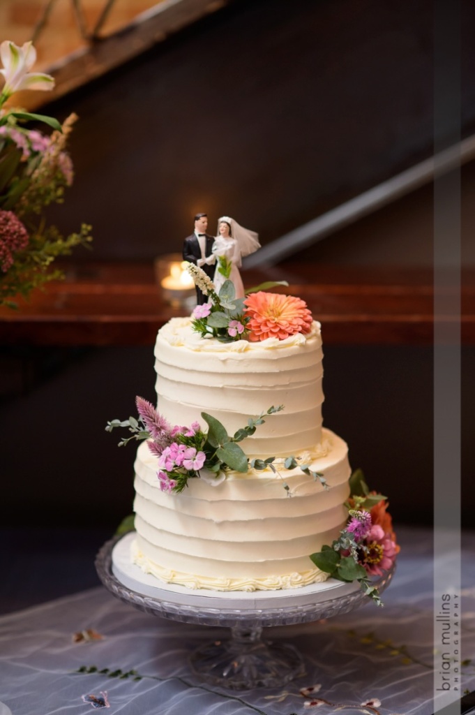Wedding Cake On Vintage Cake Stand