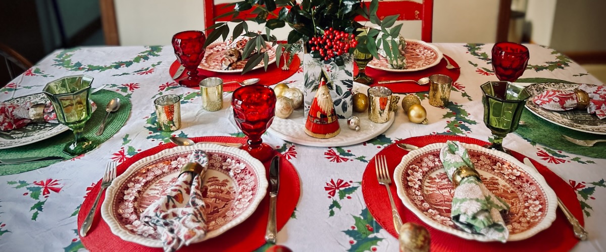 Vintage Christmas Tablescape