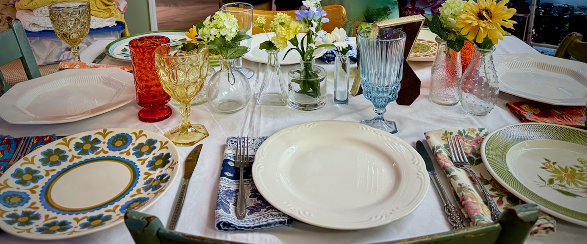 Bold Vintage Tablescape