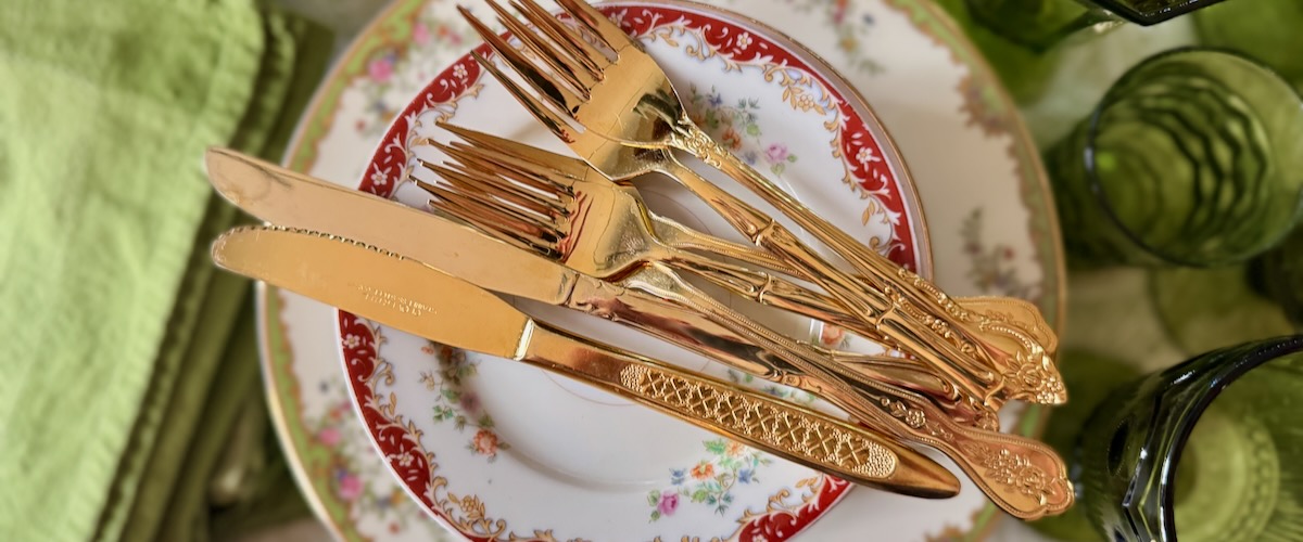Vintage Christmas Table